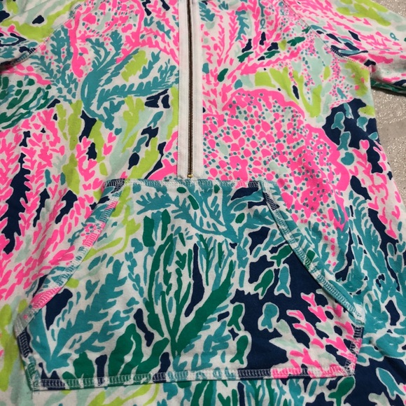 ❌SOLD❌Lilly Pulitzer Skipper Popover - Picture 3 of 7
